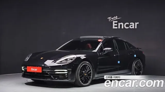 2022 Porsche Panamera 2.9 AWD Platinum Edition