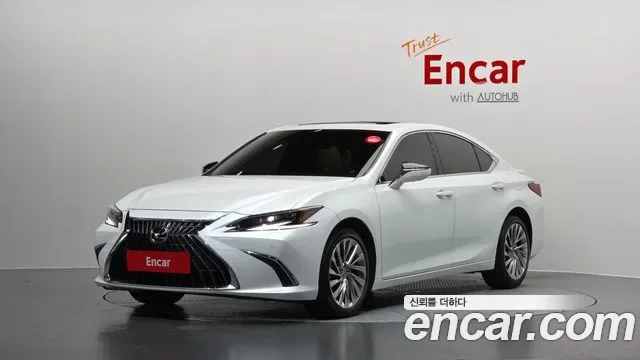 2023 Lexus ES Executive
