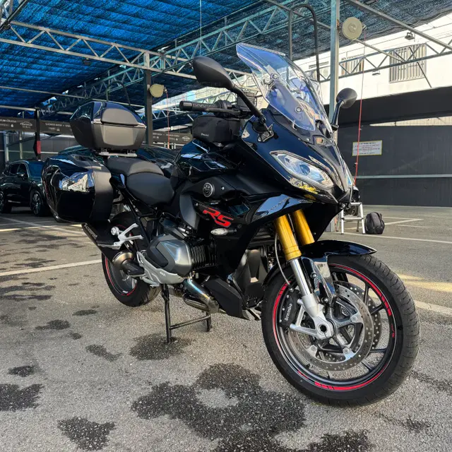 2022 BMW BMW R1250RS safe and equipped with a full-size steering wheel for sale